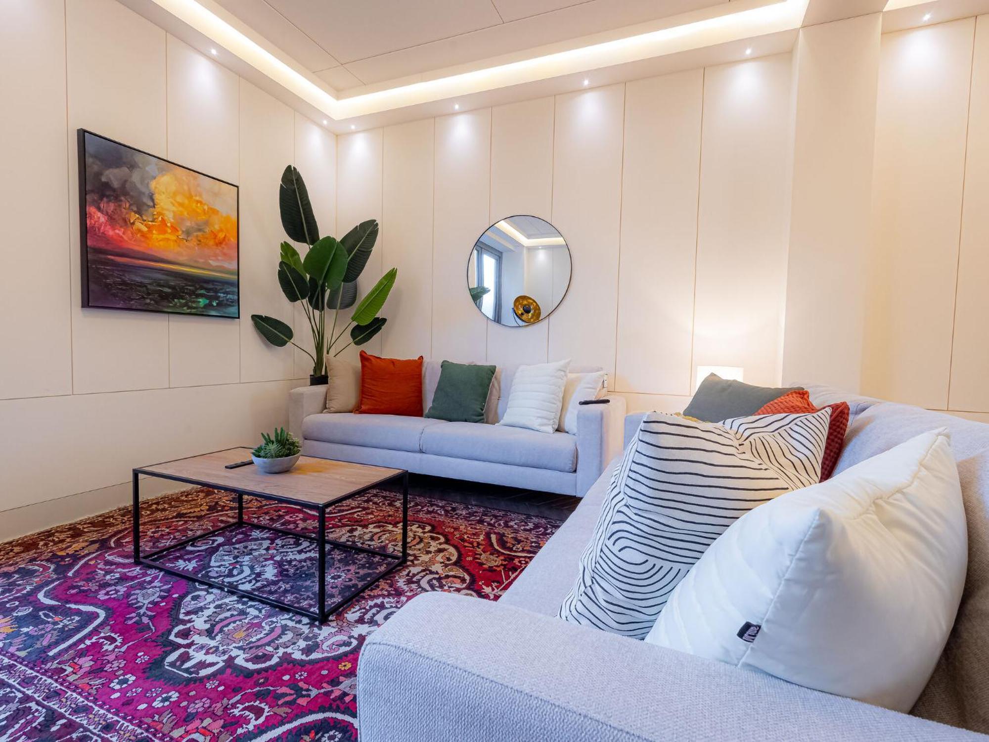 Apartament Modern Deluxe Five Bedroom House Near Chalk Farm Station By Belvilla *