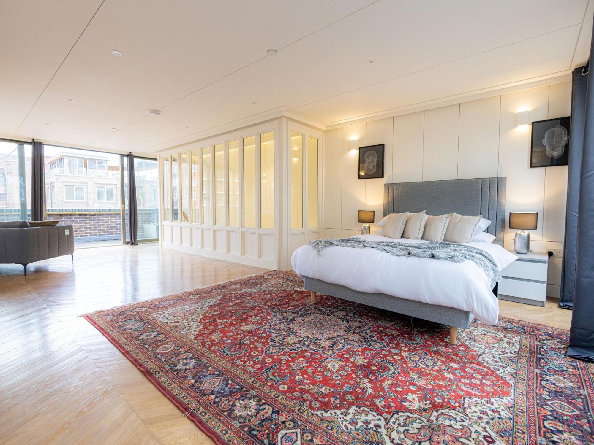 Modern Deluxe Five Bedroom House Near Chalk Farm Station By Belvilla Apartament Londra