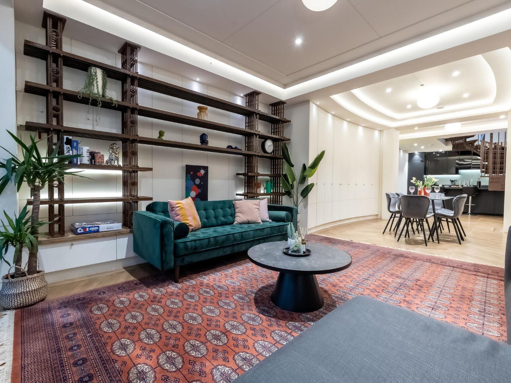 Modern Deluxe Five Bedroom House Near Chalk Farm Station By Belvilla Apartament Londra